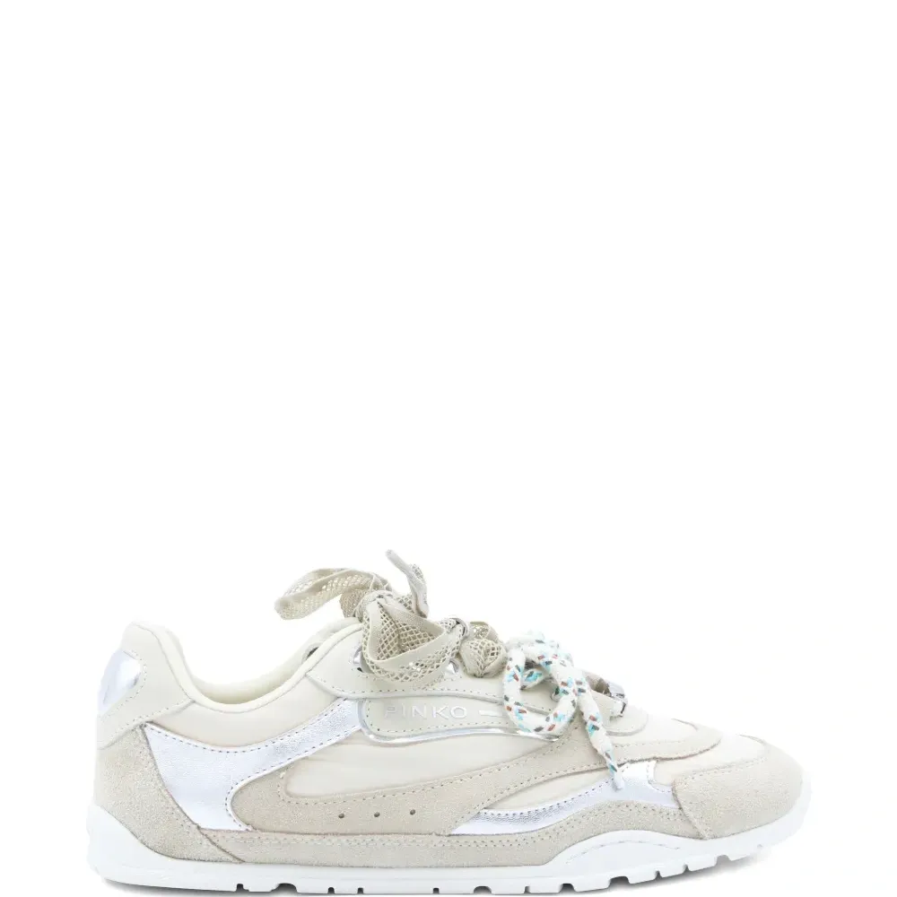 Кроссовки со шнуровкой-верёвкой