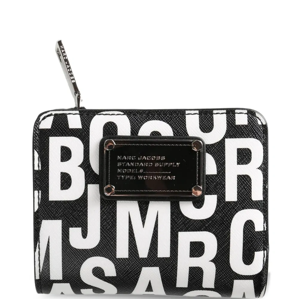 Кошелек на молнии с логотипом