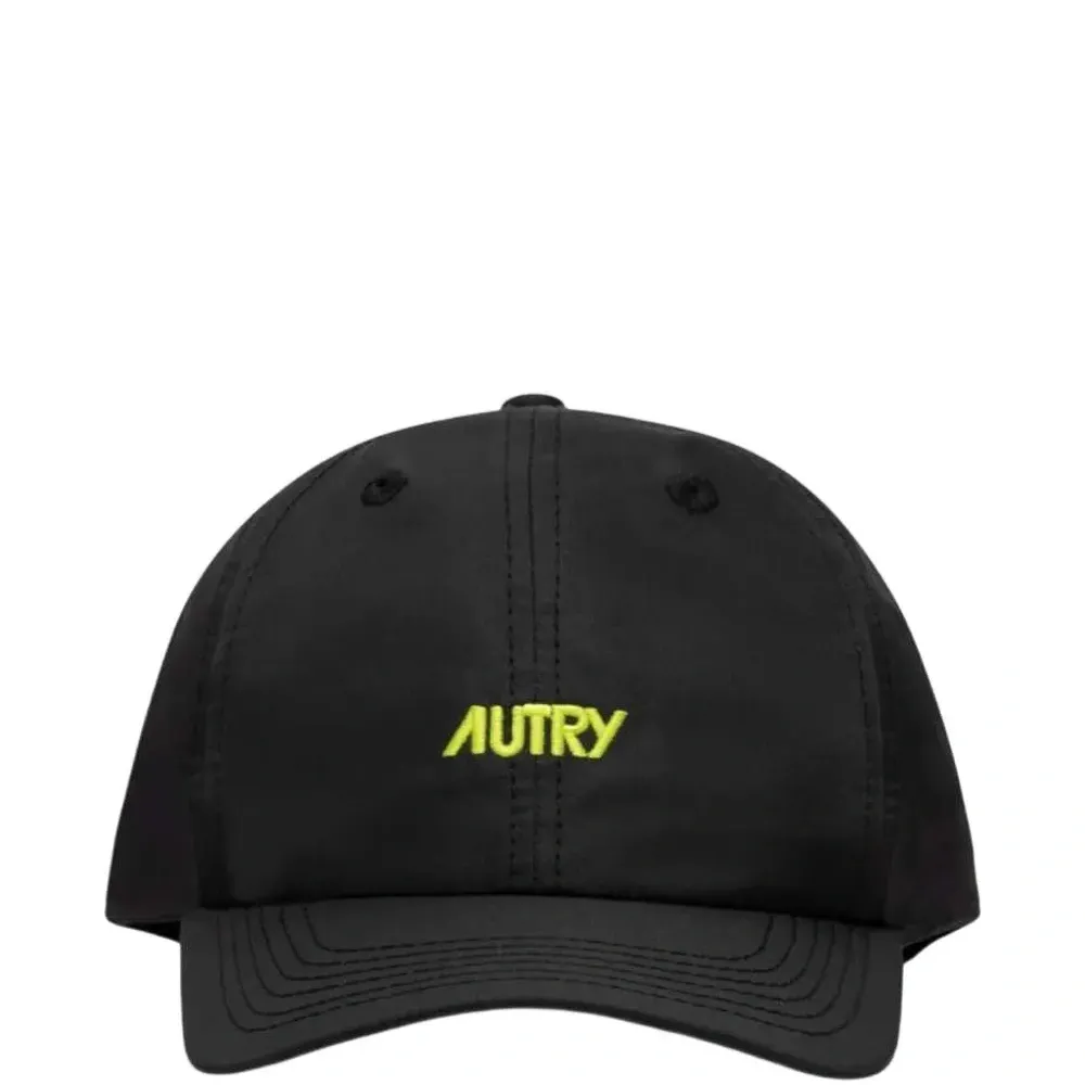 Бейсболка с логотипом