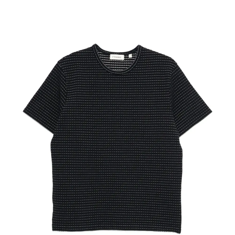 Полосатая футболка