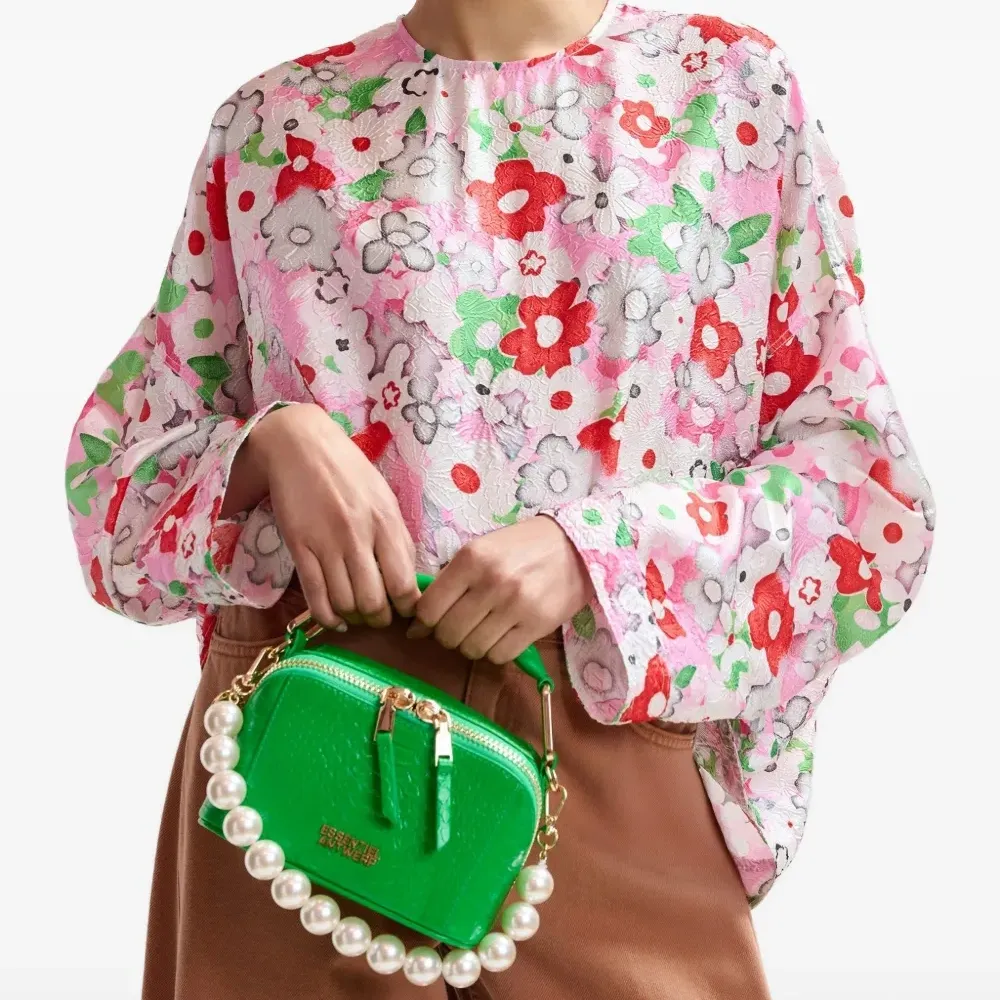 Блузка с цветочным принтом