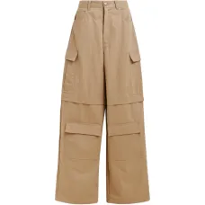 Клёшевые брюки с клапанами на карманах