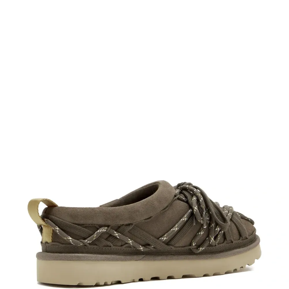 Плетёные босоножки на шнуровке