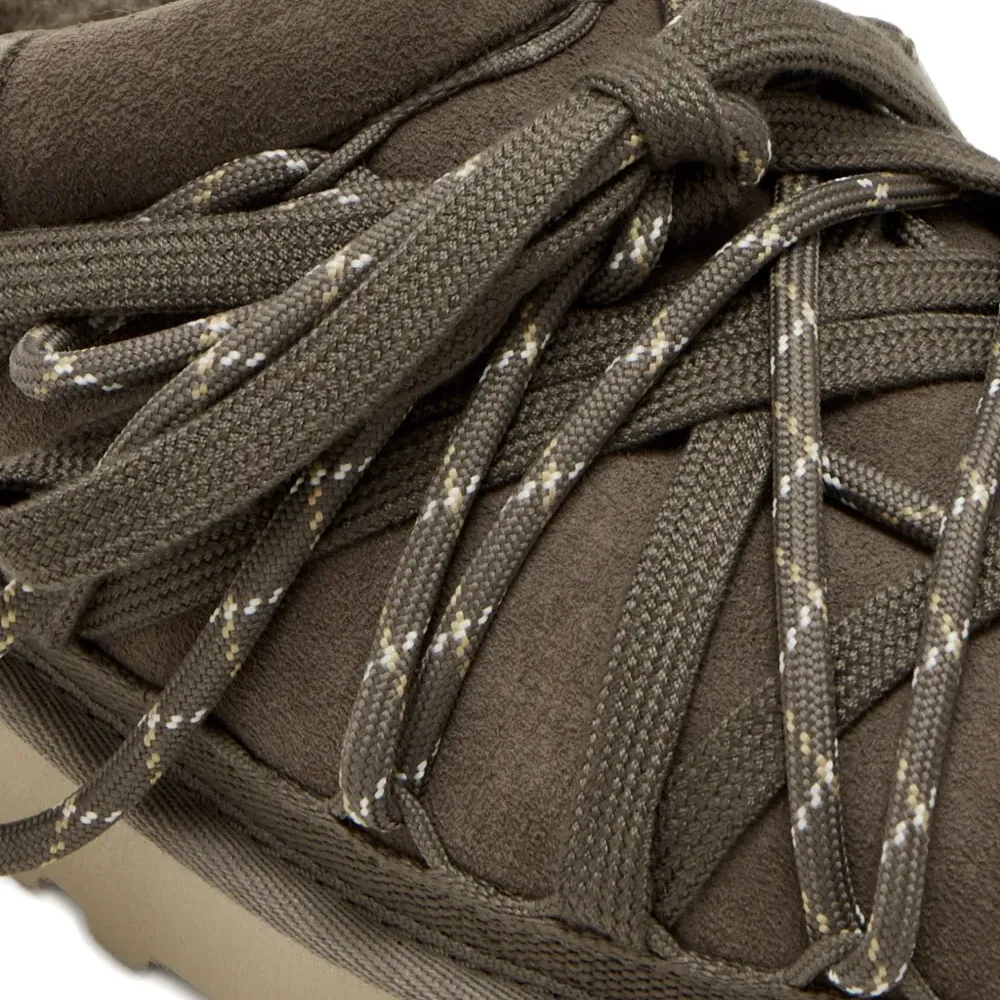 Плетёные босоножки на шнуровке