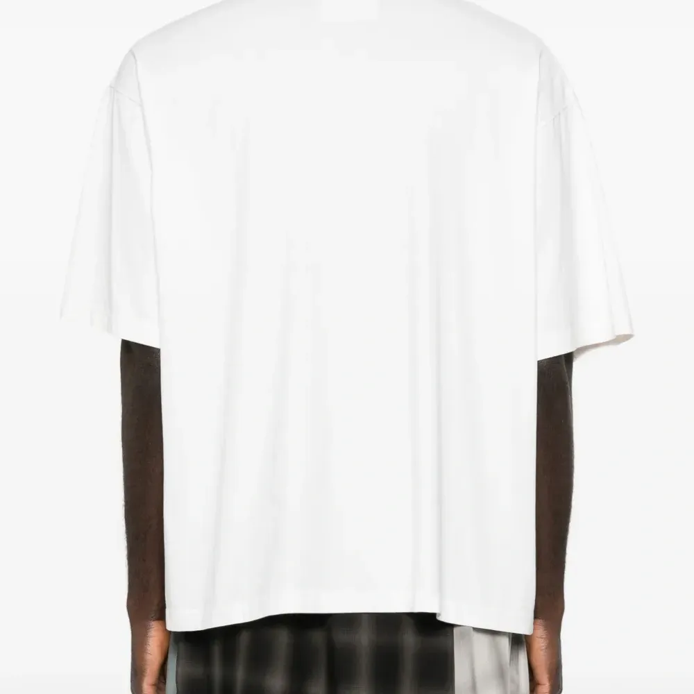 Футболка с зевающим ребёнком