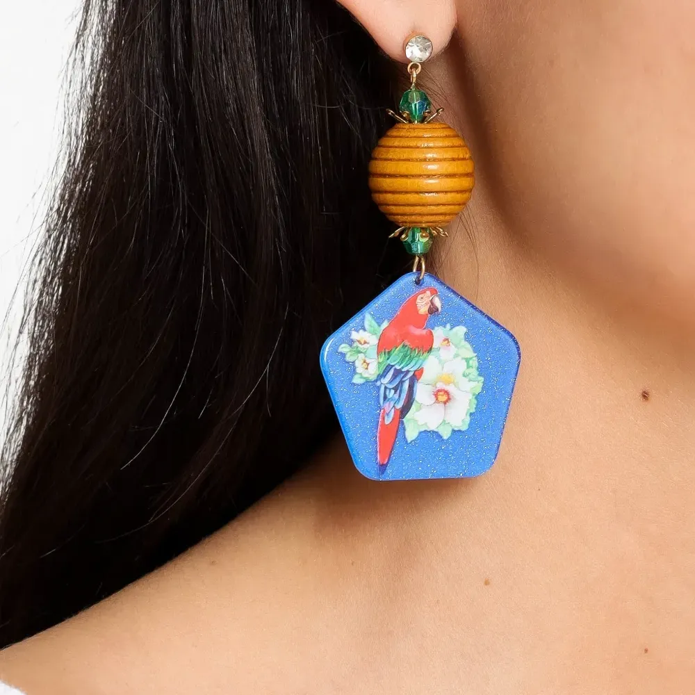 Серьги с мотивом попугая