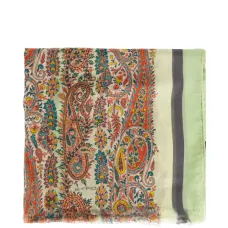 Шарфы с узором "пейсли"