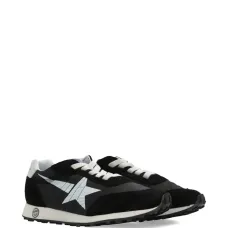 Кроссовки с мотивом звезды