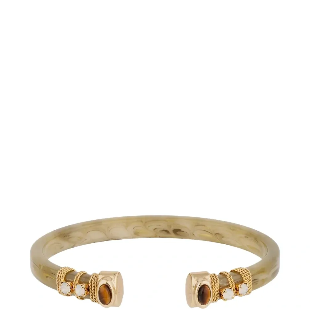 Широкий браслет-кафф с каменной отделкой Sarina