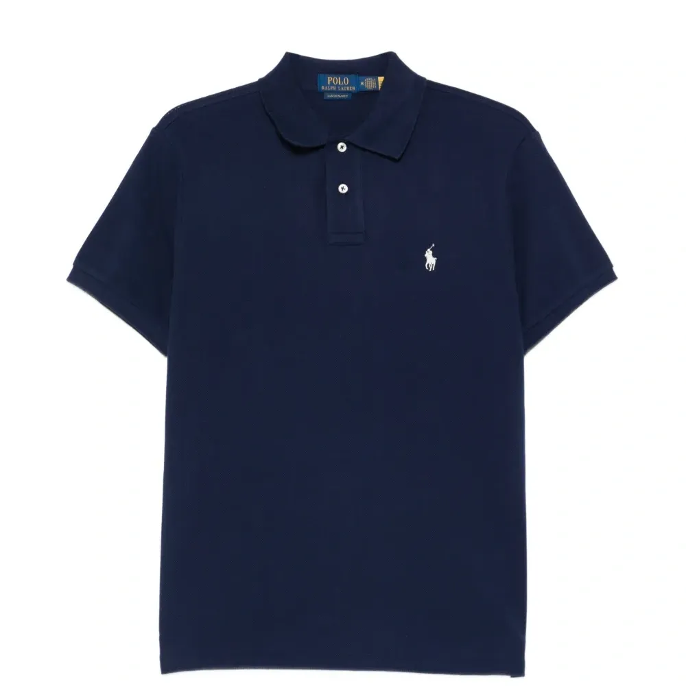 Поло с логотипом и пуговицами