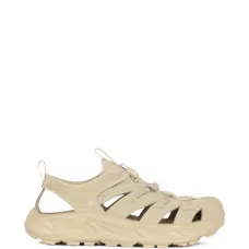 Кроссовки с вырезами