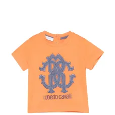 Вышитая футболка