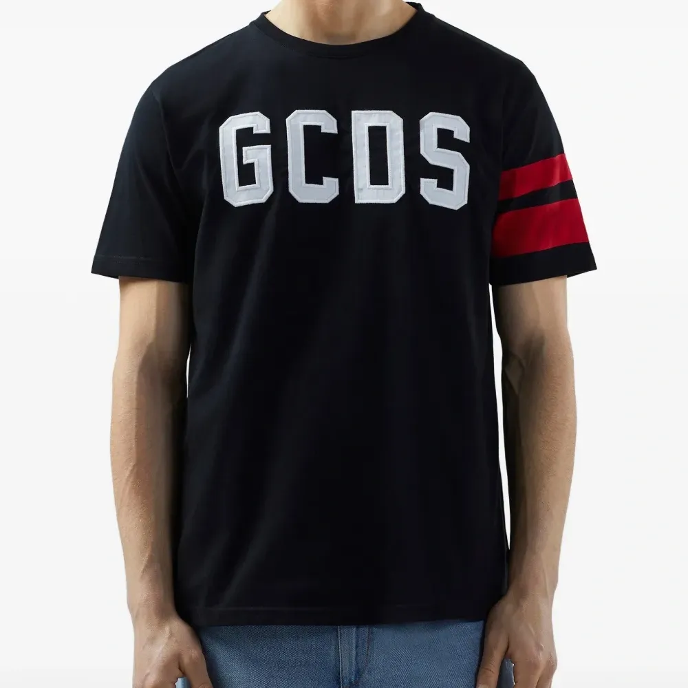 Футболка с логотипом