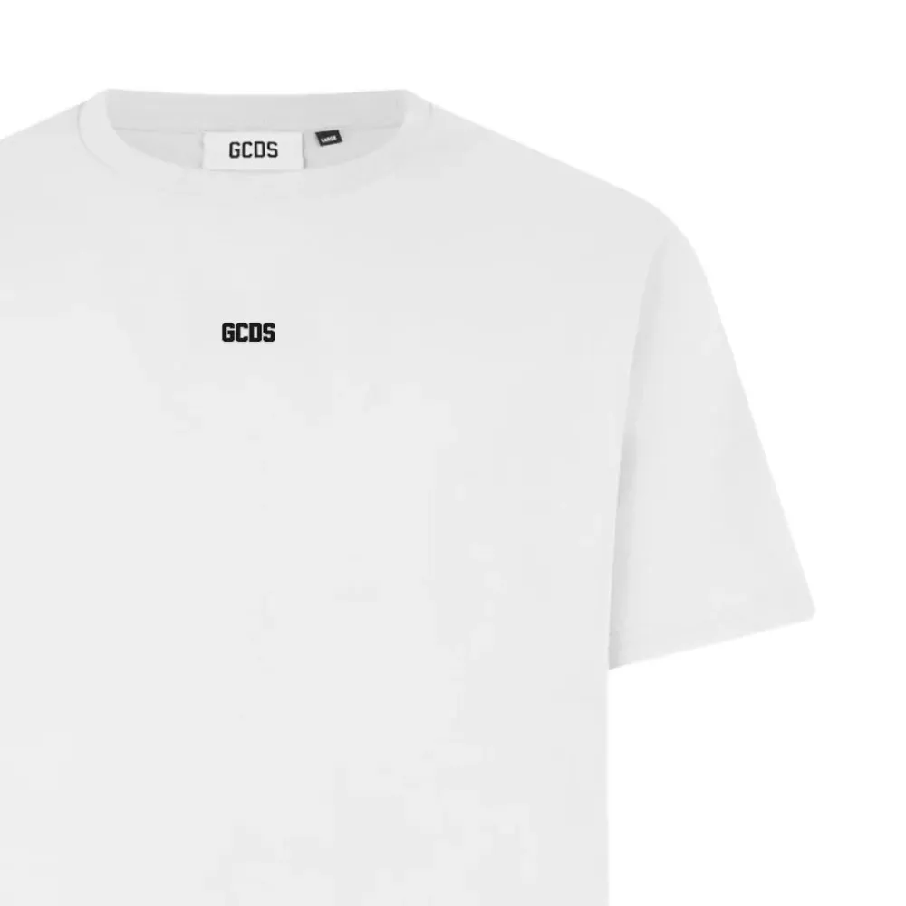 Футболка с логотипом