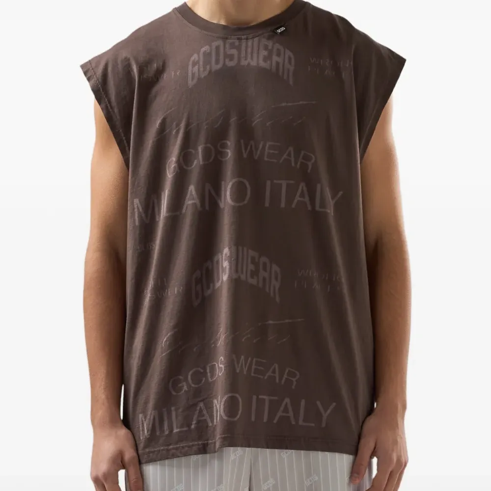 Топ без рукавов Топ без рукавов