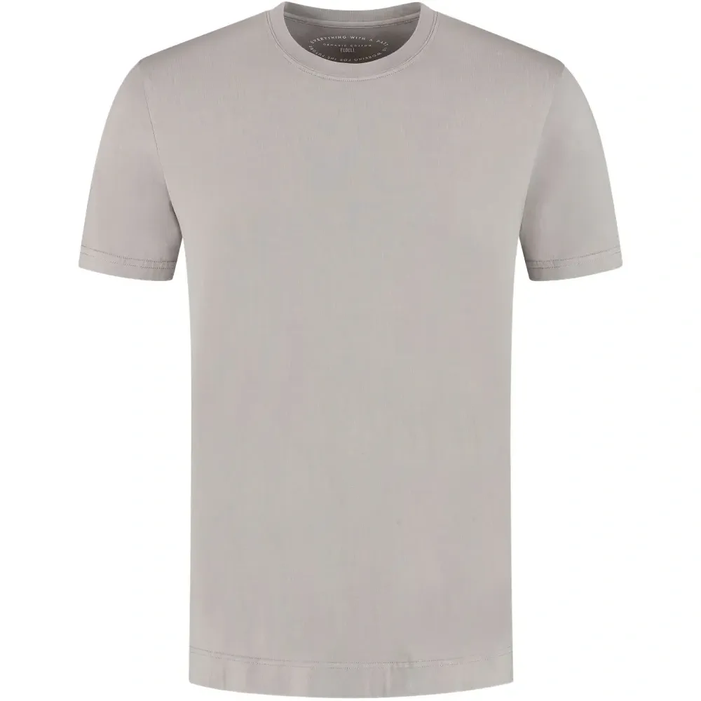 Футболка с круглым вырезом