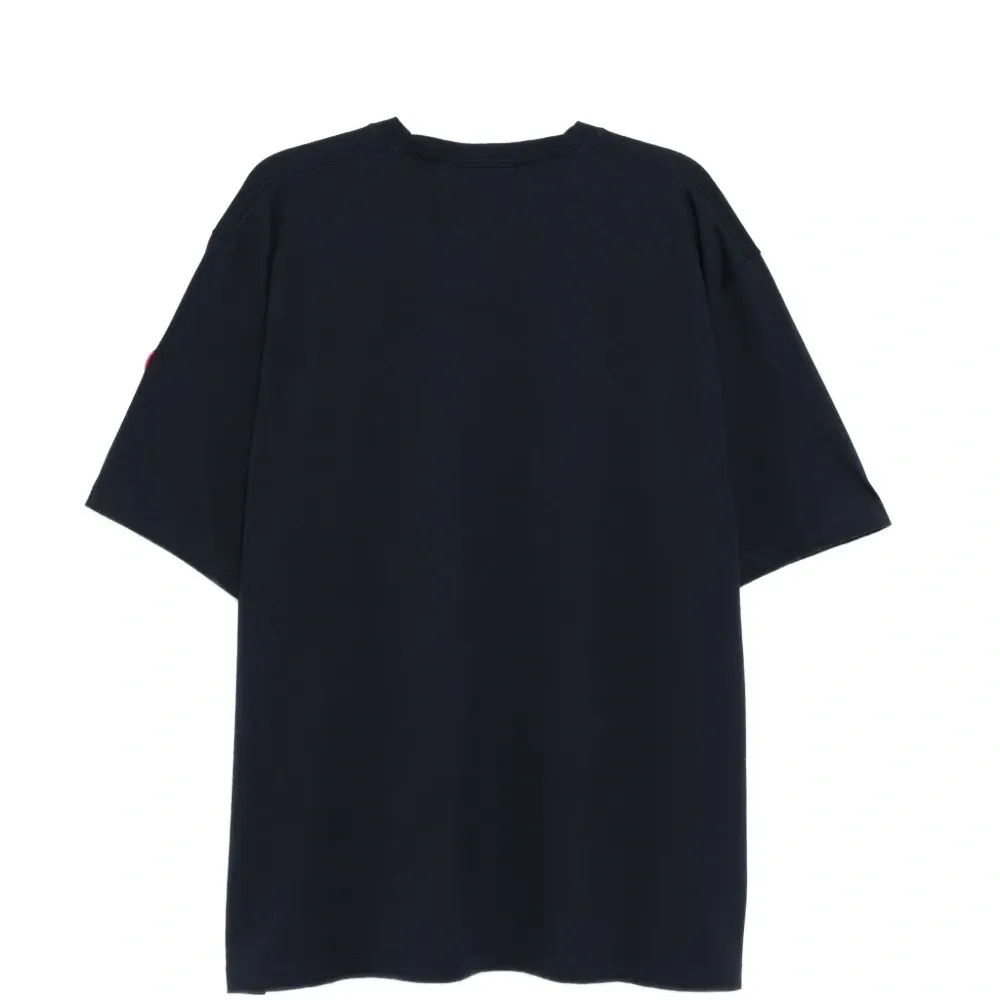 Футболка с круглым вырезом и нашивкой с логотипом