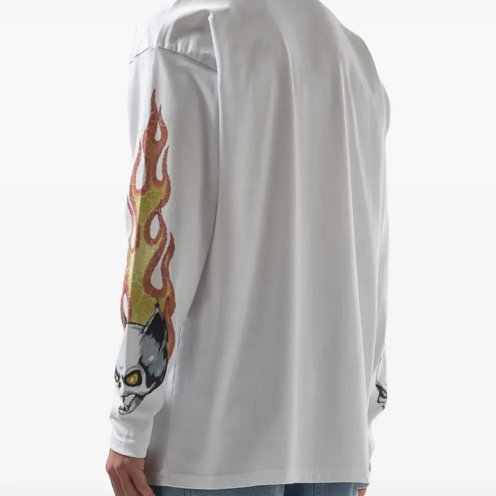 Футболка с длинными рукавами