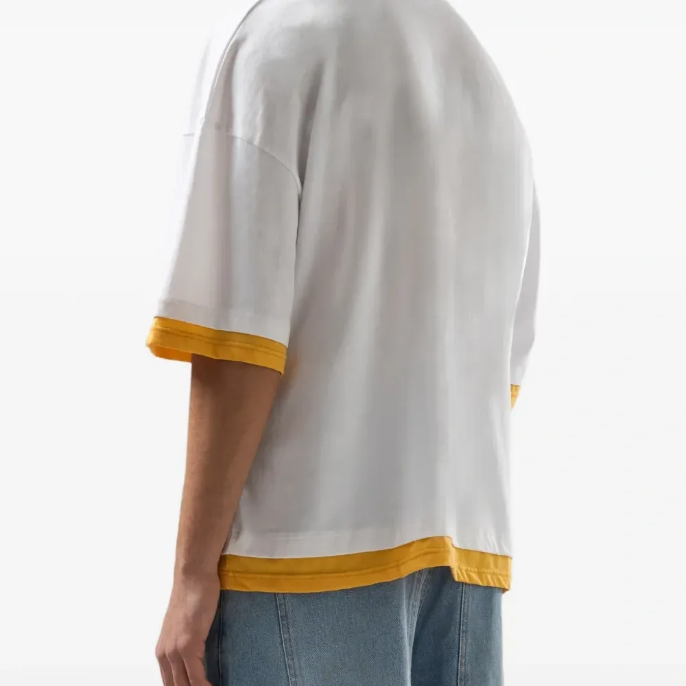 Футболка с графичным принтом