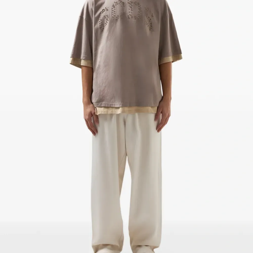 Футболка с логотипом