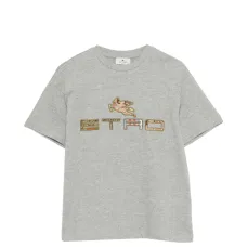 Футболка с вышивкой