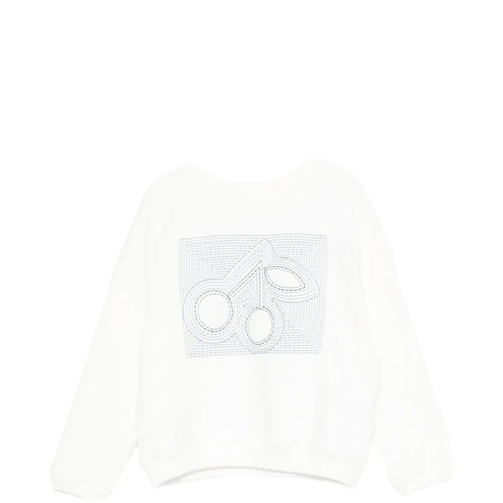 Свитшот с вышивкой