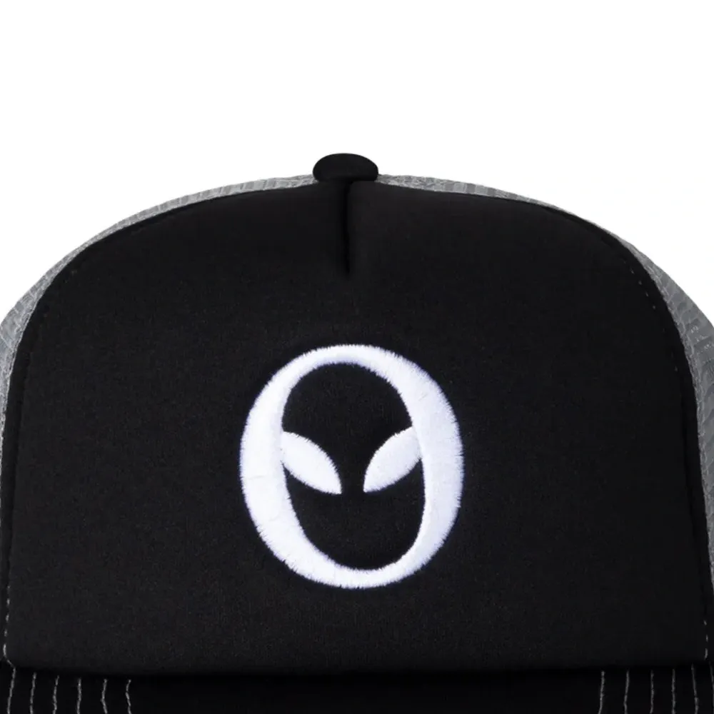 Бейсболка-тракер Alien-O