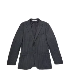 Двубортный пиджак в тонкую полоску Двубортный пиджак в тонкую полоску