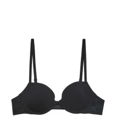 Полумягкий бюстгальтер с формованными чашками и кружевом