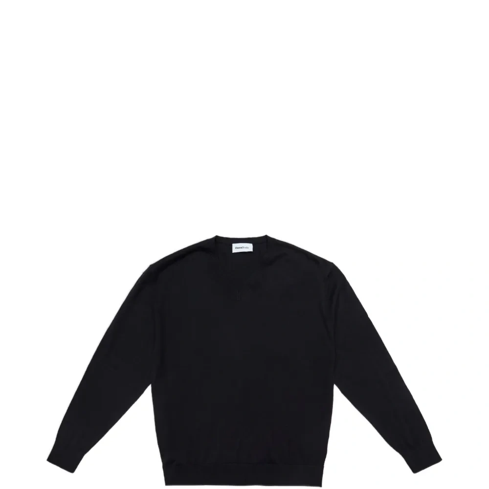 Свитер с V-образным вырезом