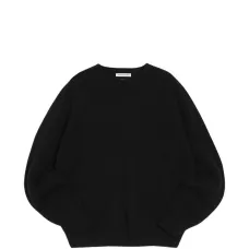 Свитер с круглым вырезом