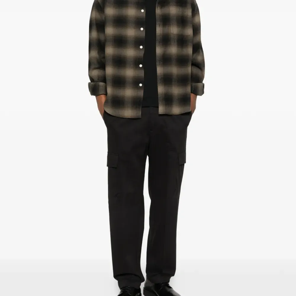 Футболка с круглым вырезом