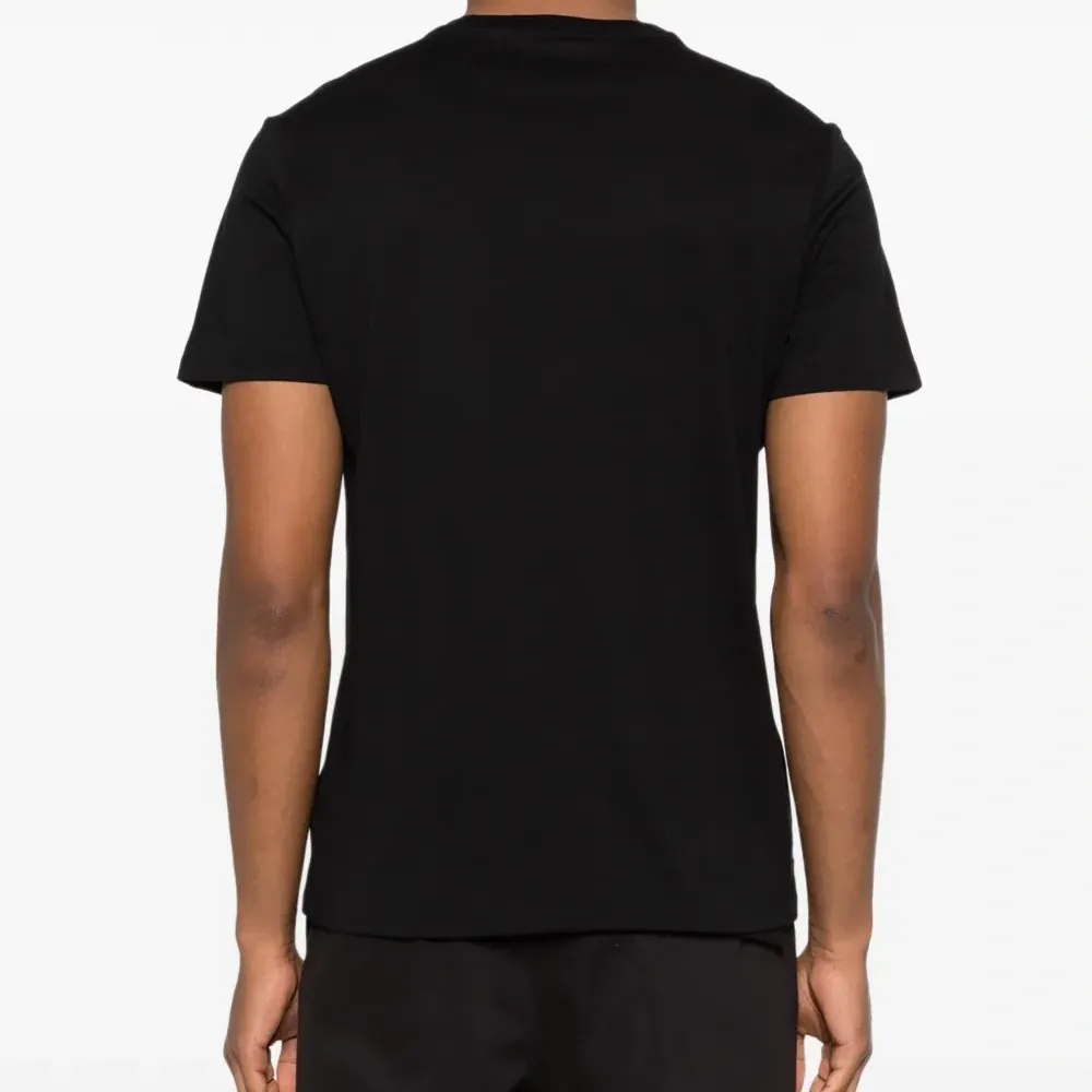 Футболка с круглым вырезом