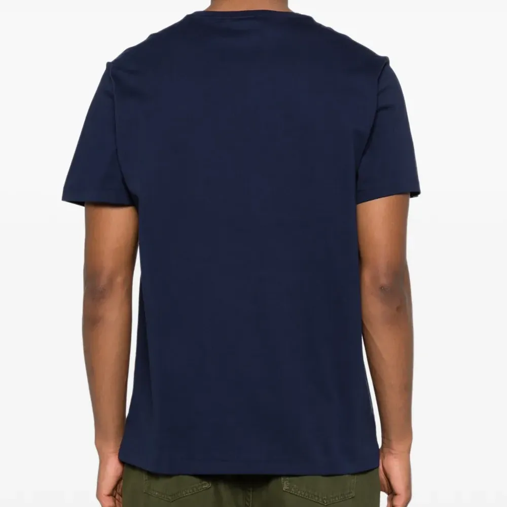 Футболка с логотипом