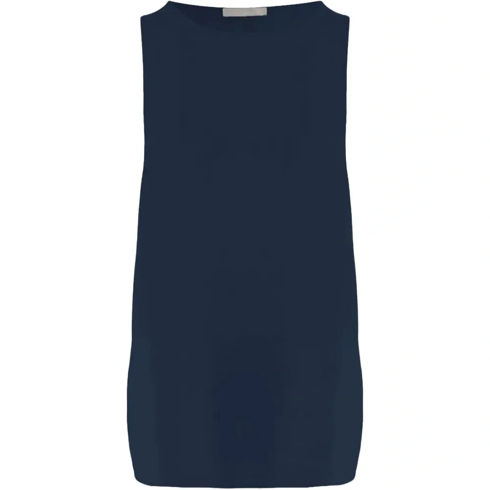 Топ без рукавов