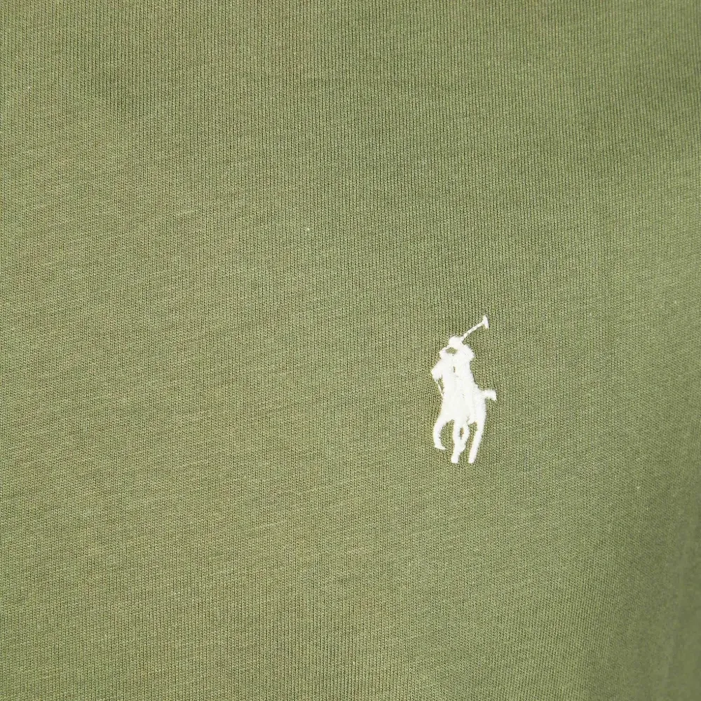 Футболка с логотипом