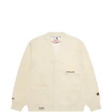 Кардиган с V-образным вырезом и аппликацией