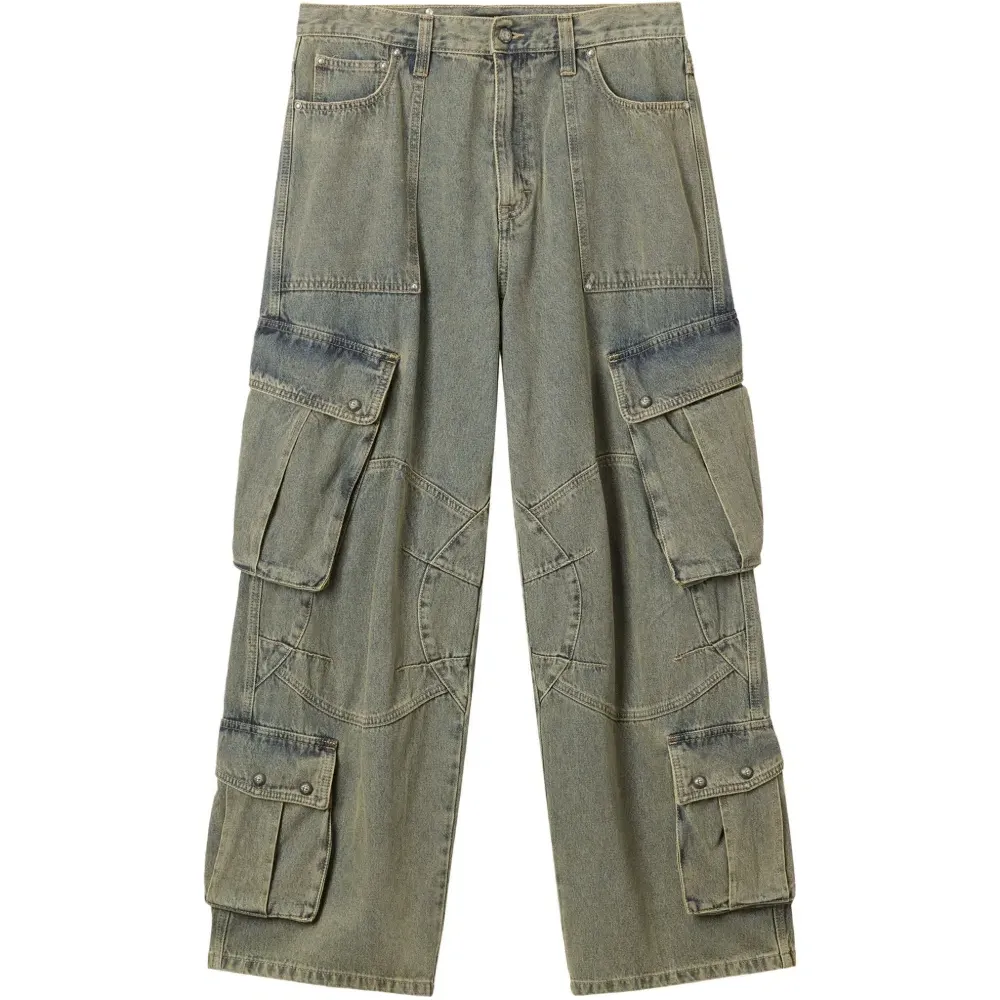 Джинсы с накладными карманами