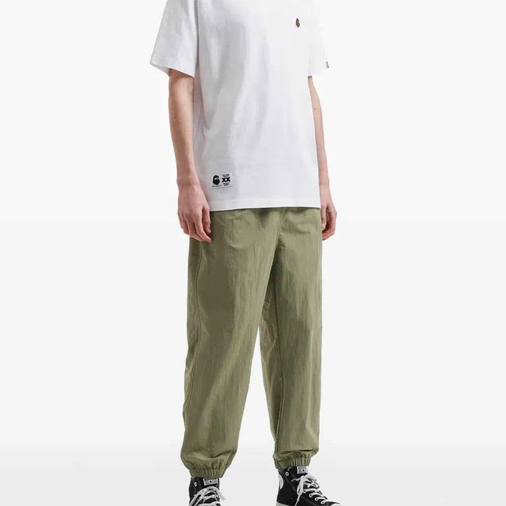 Спортивные брюки на завязках с логотипом