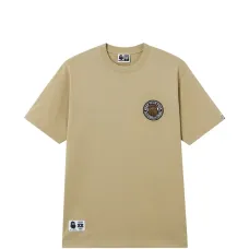 Футболка с нашивкой-логотипом