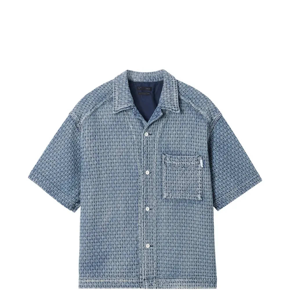 Фактурная рубашка свободного кроя