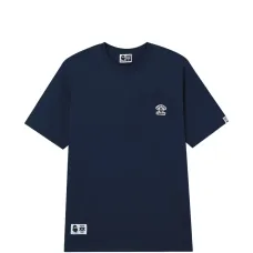 Футболка с графическим логотипом Футболка с графическим логотипом