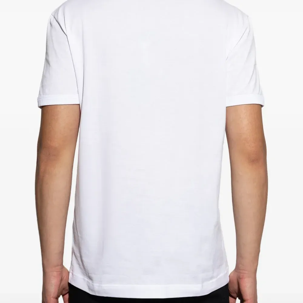 Футболка с нашивкой-логотипом