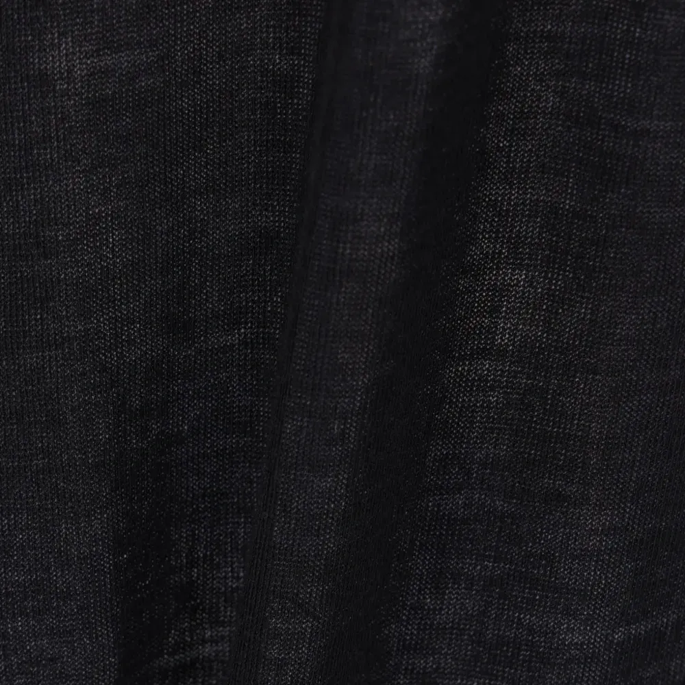 Футболка с загнутыми рукавами