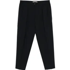 Брюки со складками спереди Брюки со складками спереди