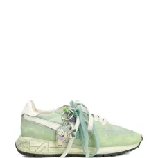 Кроссовки с декоративным элементом