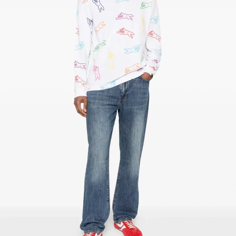 Джинсы с нашивкой-логотипом