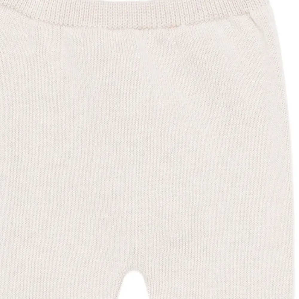 Вязаный комплект с отделкой из кружева