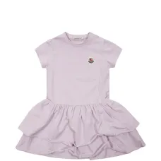 Платье с короткими рукавами и оборками