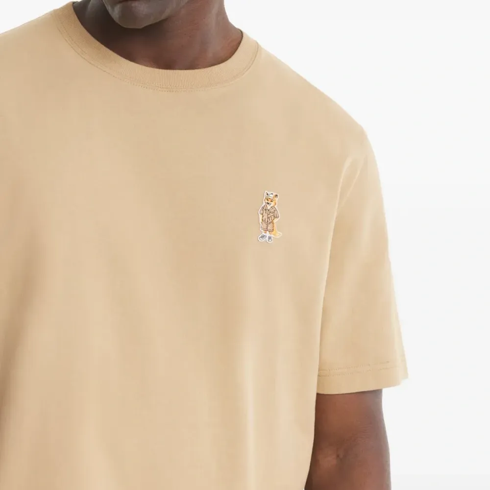 Футболка с вышивкой